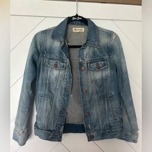 Madewell Distressed Jean Jacket - XS